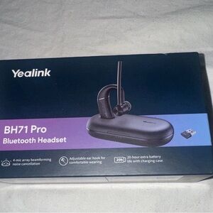 Yealink BH71 Pro Bluetooth Office Noise Cancel Wireless Headset Charging Case